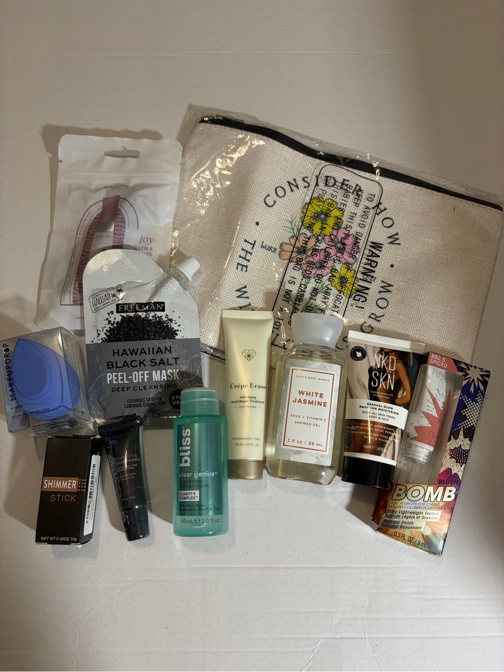 10 Piece Mixed Makeup & Beauty Lot